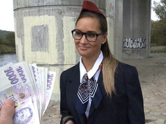 Czech, Money